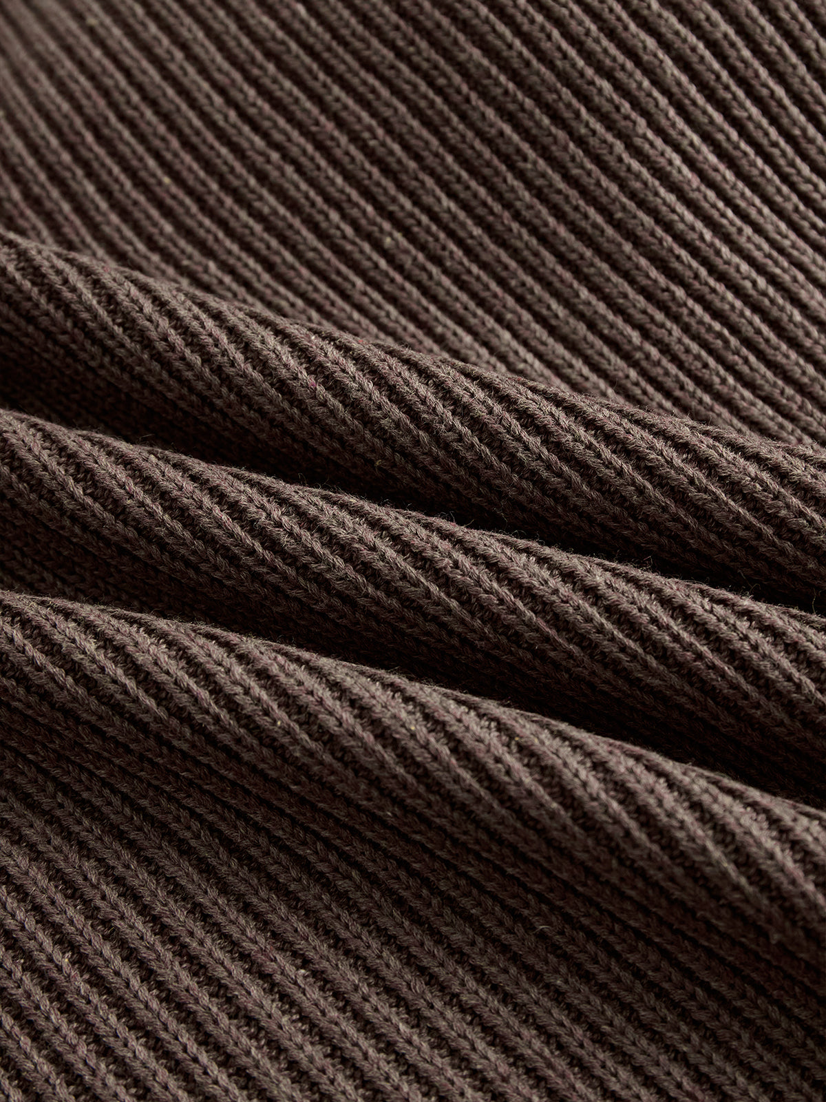 Nina | Elegáns meleg fodros ruha