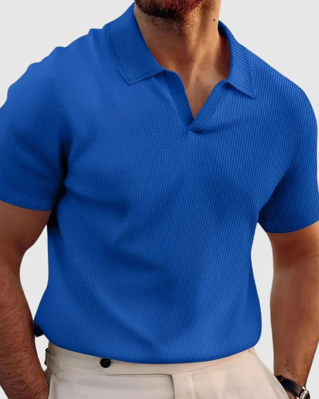 Sebestyén | Elegáns V-nyakú férfi póló